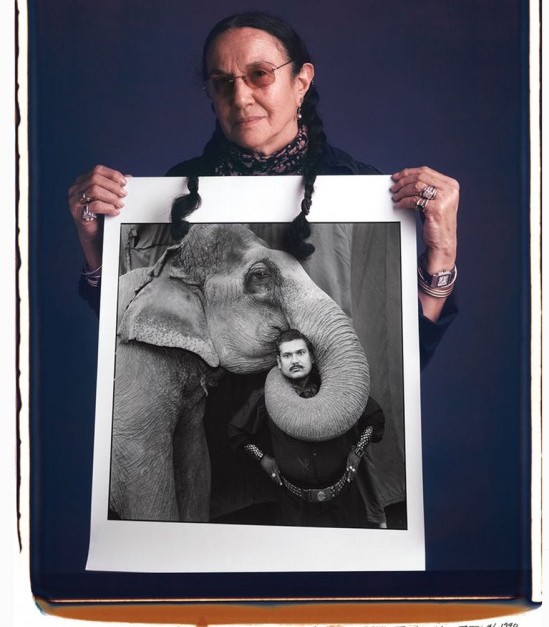 4. Marry Ellen Mark,  Ram Prakash Singh com seu elefante  (1990)