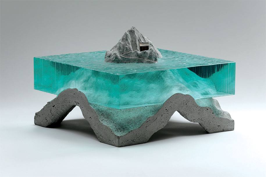 revistapazes.com - Esculturas tridimensionais em vidro e concreto: obra de Ben Young