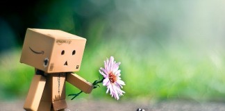 “A vida é feita de gestos”, por Marina Colasanti