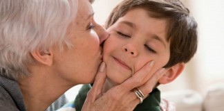 Por que é tão importante a avó materna para uma criança