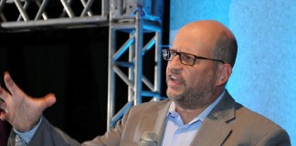 “O que será que tem que acontecer na vida para ela valer a pena?” por Clóvis Barros Filho