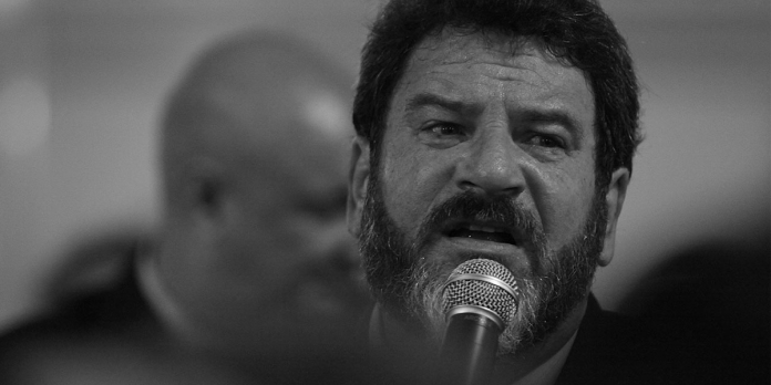 “Como podemos voltar a acreditar na politica brasileira?” por Mario Sergio Cortella