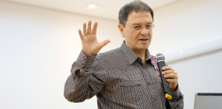 “A angústia é a mãe de todos os sentimentos” por Ivan Capellato