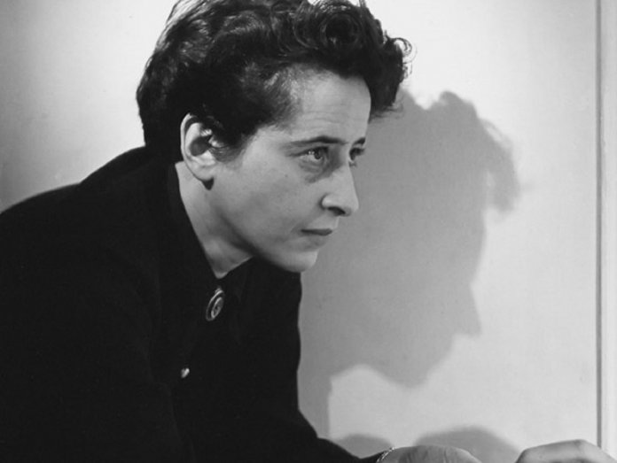 A atualidade brutal de Hannah Arendt