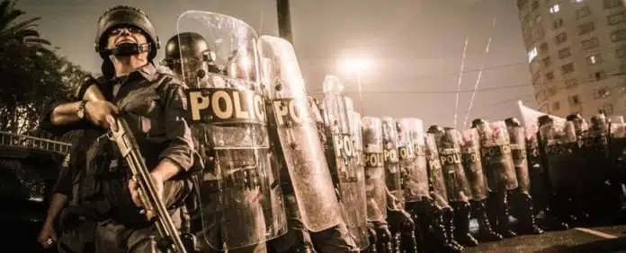 Repressão Monstros e terroristas – “A palavra pessoa hoje não soa bem”