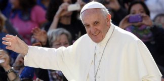 Papa Franciso relata que consultou uma psicanalista e a sua experiência foi positiva