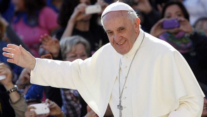 Papa Franciso relata que consultou uma psicanalista e a sua experiência foi positiva