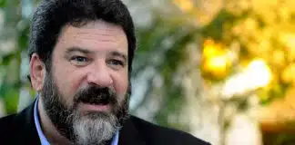 “O único obstáculo que o arrogante não consegue ultrapassar é a humildade” – professor Cortella