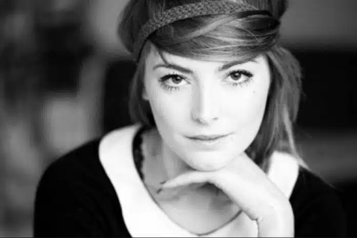 indiferentee-696x465 Não é que eu seja indiferente. É que cuidar da minha vida já dá um trabalhão danado