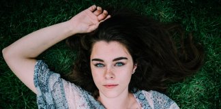 Valorize quem te enxerga quando você se sente invisível.