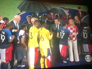 revistapazes.com - Presidente da Croácia: a miss simpatia da Copa do Mundo 2018