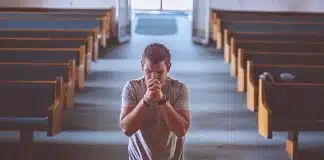 Nossa religião é aquilo que fazemos quando o sermão acaba