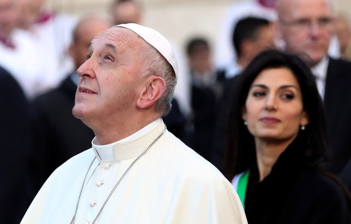 Papa Francisco sobre os direitos humanos: todos têm o direito de ser felizes