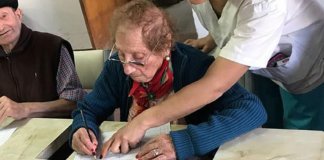 Esta bisavó começou a escola primária… aos 105 anos de idade!