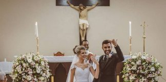 Casal  troca festa de casamento por jantar para famílias carentes no ES