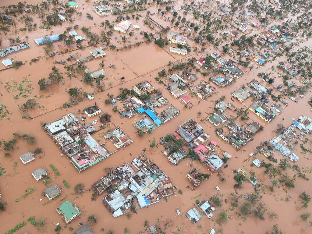 revistapazes.com - "Estou quase tão destruído quanto a minha cidade" - afirma Mia Couto sobre a passagem do ciclone Idai por sua cidade natal