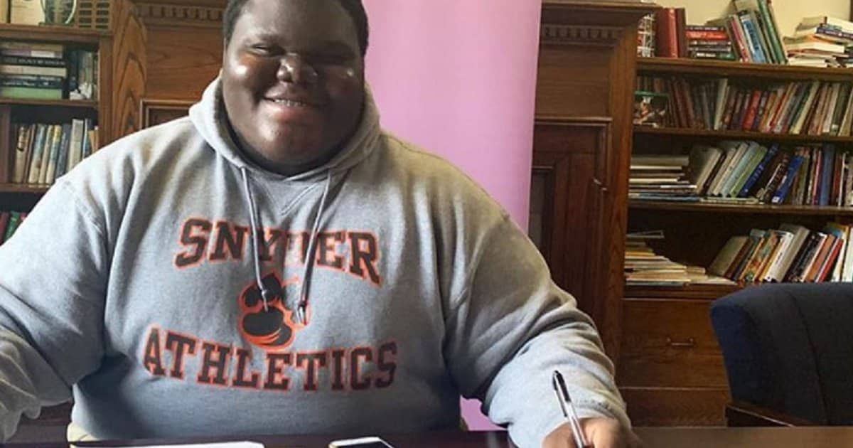 aluno-17-universidades-close