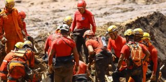 Heroicos bombeiros de Brumadinho vão à África ajudar vítimas de ciclone