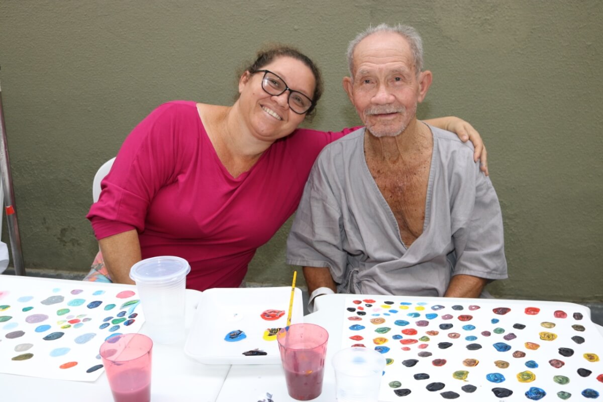 revistapazes.com - Hospital público de Goiânia passa a usar a arte como parte do tratamento dos doentes