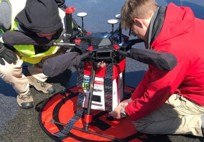 Drone transporta pela primeira vez, em 5 minutos e com segurança, um rim para transplante