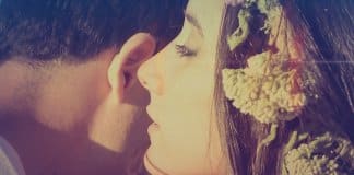 O problema de gostar muito de uma pessoa é a gente inventar qualidades que ela não tem