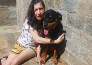 revistapazes.com - Após ter sido roubada, cadelinha terapeuta reencontra dona deficiente em SP