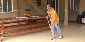 Ele perdeu o emprego, mas não se intimidou: agora é “diaristo” e faz sucesso!