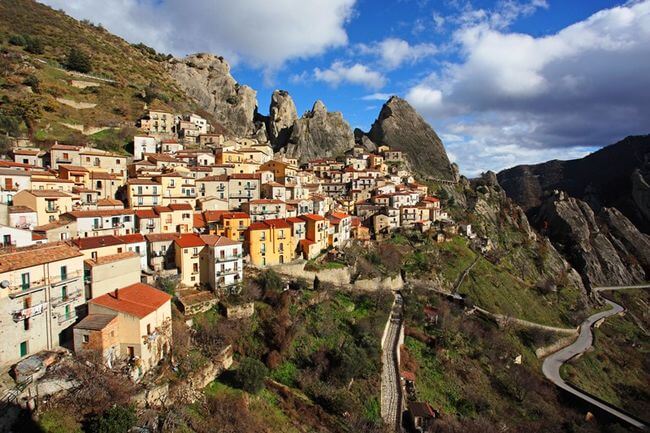 Governo italiano paga R$ 3,1 mil por mês a quem se mudar para cidades com poucos habitantes