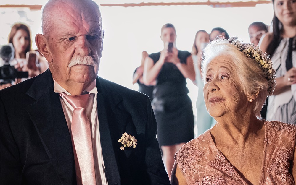 revistapazes.com - Idosos se casam em asilo onde se conheceram, aos 90 e 75 anos de idade