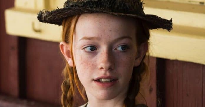 Consternados pelo cancelamento de Anne With an E, fãs se mobilizam nas redes pela renovação da série