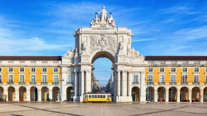 Conheça as 42 universidades de Portugal que aceitam a nota do Enem