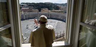 “Só poderemos sair dessa situação juntos, a humanidade unida”, diz o Papa
