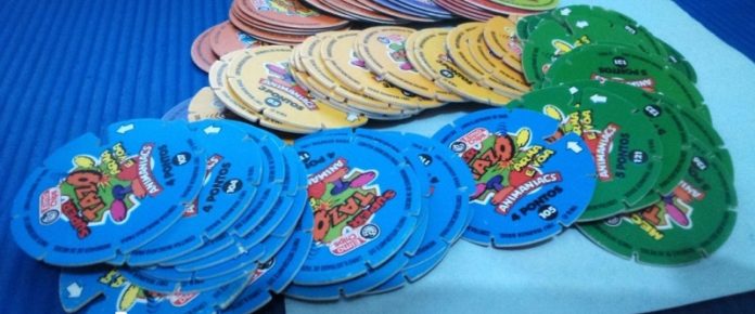 Saudade dos anos 90? Elma Chips relança os Tazos (febre nos anos 90) colecionáveis