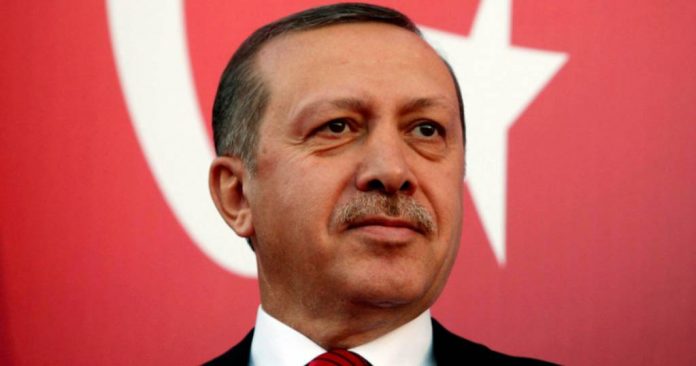 Presidente turco doa todo o seu salário, por 7 meses, para combater pandemia