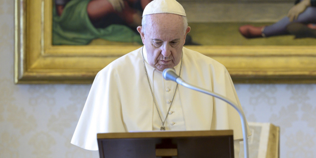 Papa Francisco: “A onda do mal cresce no mundo, mas a oração é refúgio”