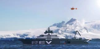 Bilionário norueguês usa fortuna para construir iate que coletará 5 toneladas de plástico por dia dos oceanos