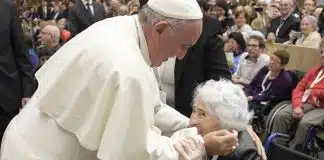 “Onde não há cuidado com os idosos, não há futuro para os jovens”, afirmou Francisco