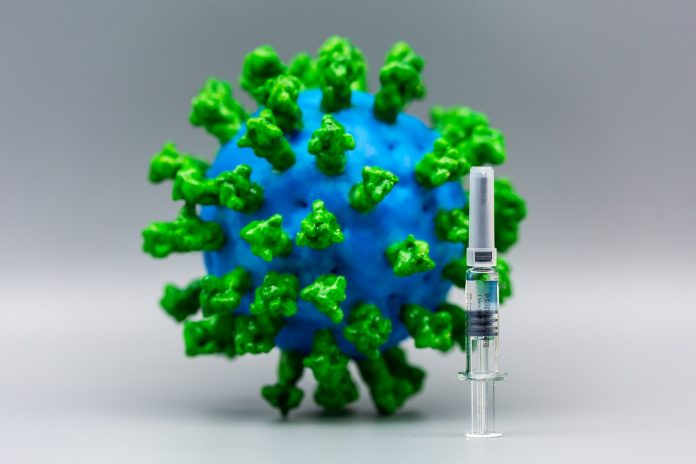 Ministério da Saúde fará parceria para produção da vacina de Oxford para Covid-19 no Brasil