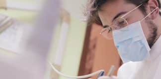 Fiocruz aguarda a aprovação da vacina de Oxford contra Covid-19 para iniciar produção