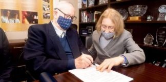 Fundador da Duty Free doa, em vida,  US$ 8 bilhões para caridade