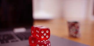 Por que vale a pena jogar em um cassino online?