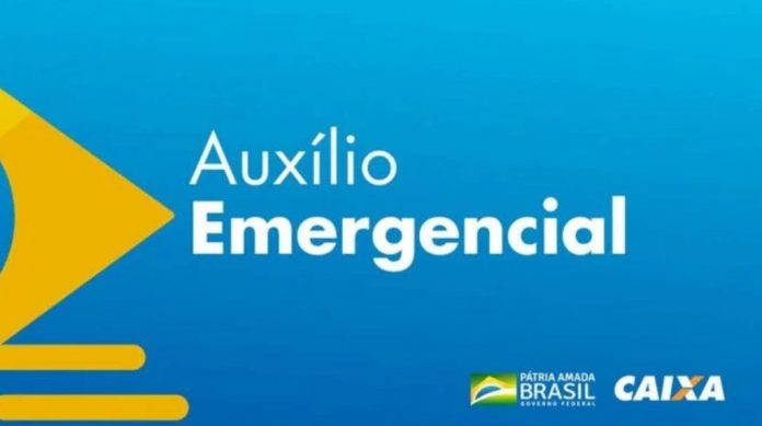 Governo cobrará por SMS que 2,6 milhões de pessoas devolvam auxílio emergencial irregular