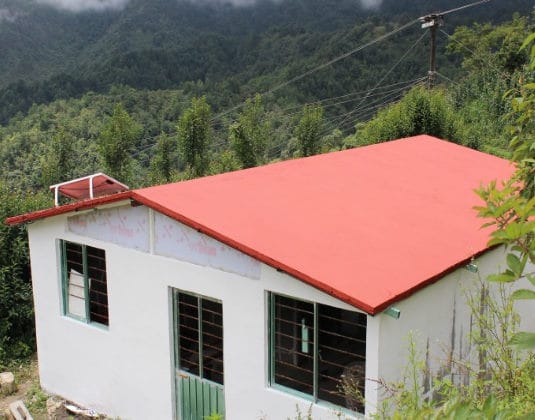 revistapazes.com - Empresário constrói casas populares com lixo reciclável em apenas 7 dias