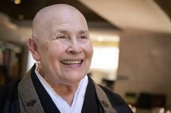 download (31) “Não é hora de ficar com ódio e com raiva”, afirma líder budista