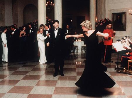 revistapazes.com - John Travolta relembra o  'Momento mágico" em que dançou com Lady Di