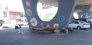 Sem-teto, mas decente: o sem-teto mantém seu espaço limpo e mais arrumado do que uma casa