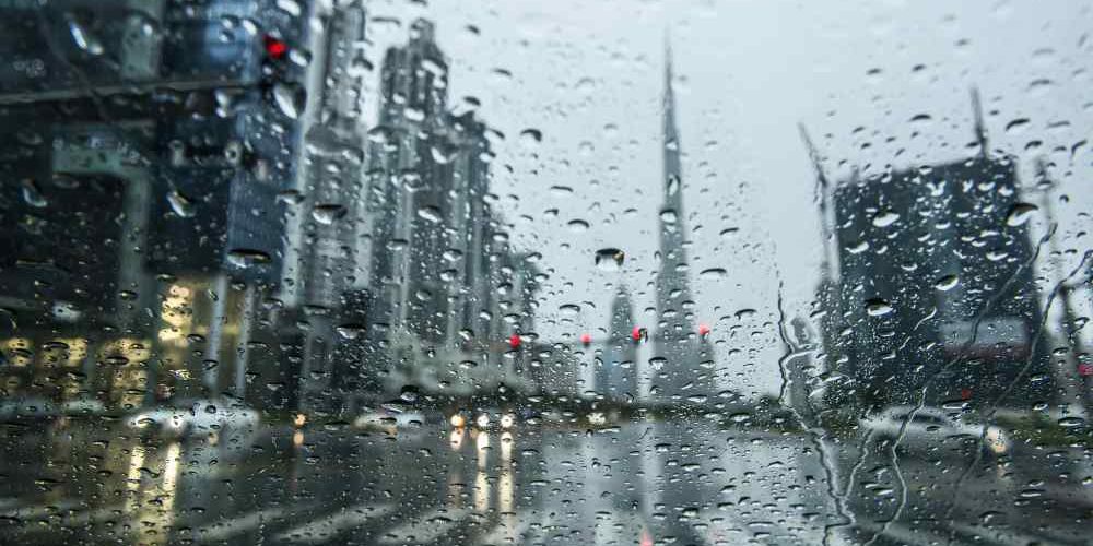 revistapazes.com - Dubai cria tempestade artificial com drones para estimular chuva e baixar temperatura de 50 ºC