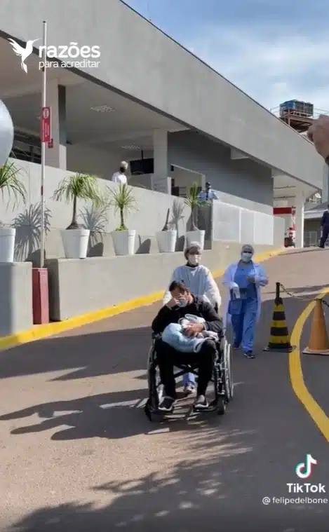 Após 16 dias entubado, homem vence Covid-19 e é recebido com festa; veja o vídeo revistapazes.com - Após 16 dias entubado, homem vence Covid-19 e é recebido com festa; veja o vídeo