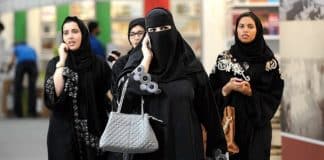 Pela 1ª vez em séculos, mulheres podem viver sozinhas sem permissão de um ‘tutor’ na Arábia Saudita