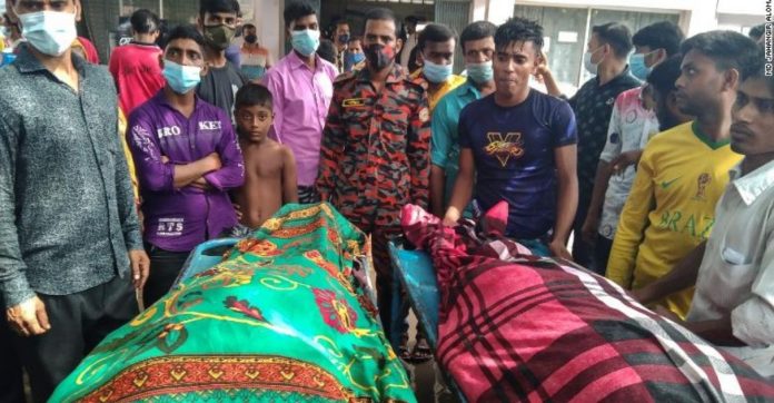 Raio atinge cerimônia de casamento em Bangladesh, matando 17 convidados e ferindo noivo